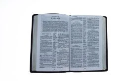 KJV, Thinline Reference Bible, Leather-Look, Burgundy, Red Letter Edition -Books-Bible 206 0829 3