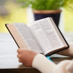 Nkjv, Compact Bible, MacLaren Series, Leathersoft, Black, Comfort Print: Holy B 8 Nkjv, Compact Bible, MacLaren Series, Leathersoft, Black, Comfort Print: Holy B -Books-Bible 206 0908 1