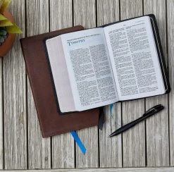 Nkjv, Compact Bible, MacLaren Series, Leathersoft, Black, Comfort Print: Holy B 9 Nkjv, Compact Bible, MacLaren Series, Leathersoft, Black, Comfort Print: Holy B -Books-Bible 206 0908 2