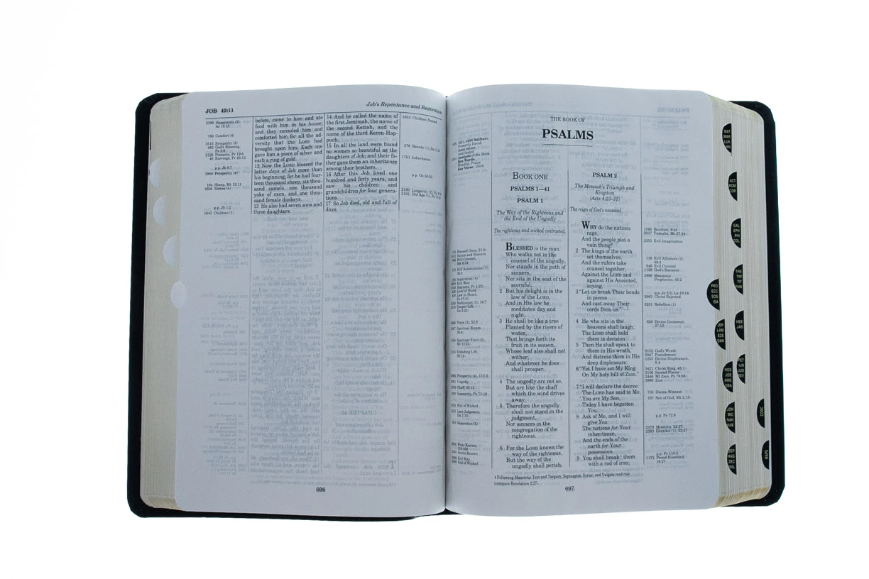 NKJV Thompson Chain-Reference Bible – Black 6 NKJV Thompson Chain-Reference Bible – Black - Image 4