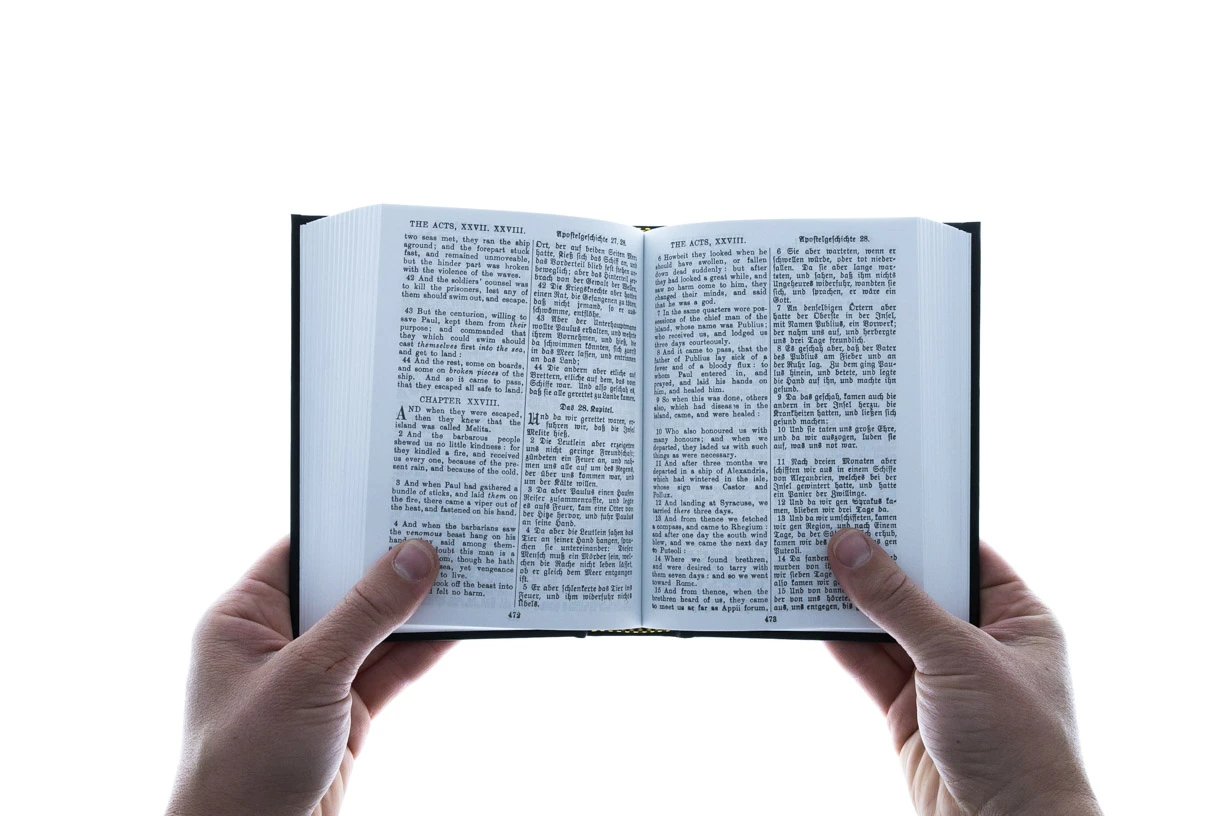 English/German New Testament 4 3/4 X 6 1/4 X 1 5/8 -Hardcover 5 English/German New Testament 4 3/4 X 6 1/4 X 1 5/8 -Hardcover - Image 3